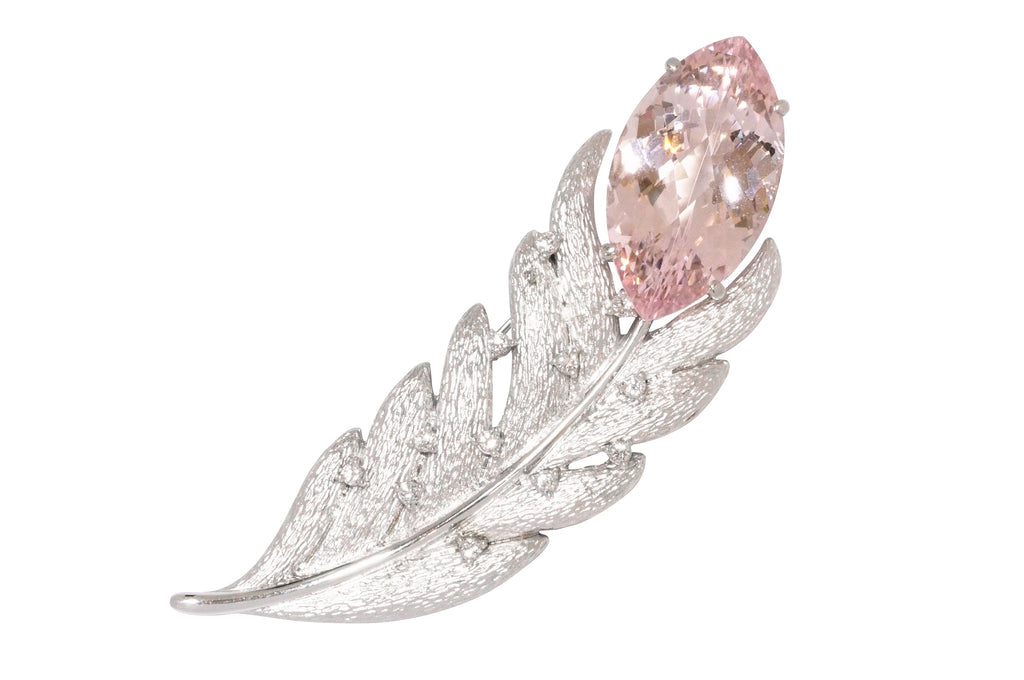 Morganite Pt900/K14WG(留具)モルガナイト ダイヤモンドブローチ兼帯留(No.46927-B) –  JEX宝石ギャラリーオンラインショップ