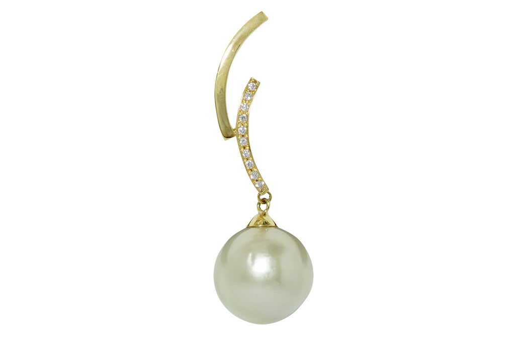 K18 South Sea Pearl earrings重さ65g