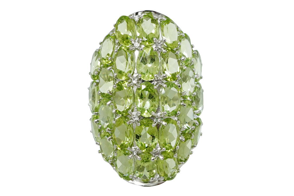 Peridot K18WGペリドットリング(NO.49126) – JEX宝石ギャラリー