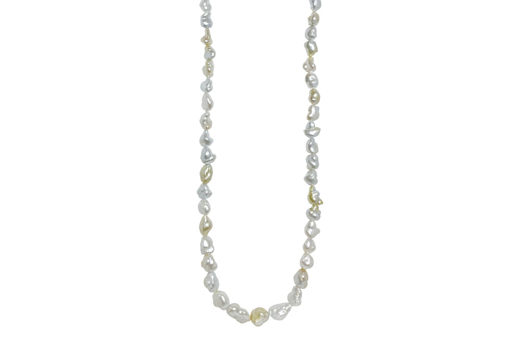 MIKIMOTO 【ミキモト】K18WG白蝶ケシ(白・ブルーグレー・ゴールド系