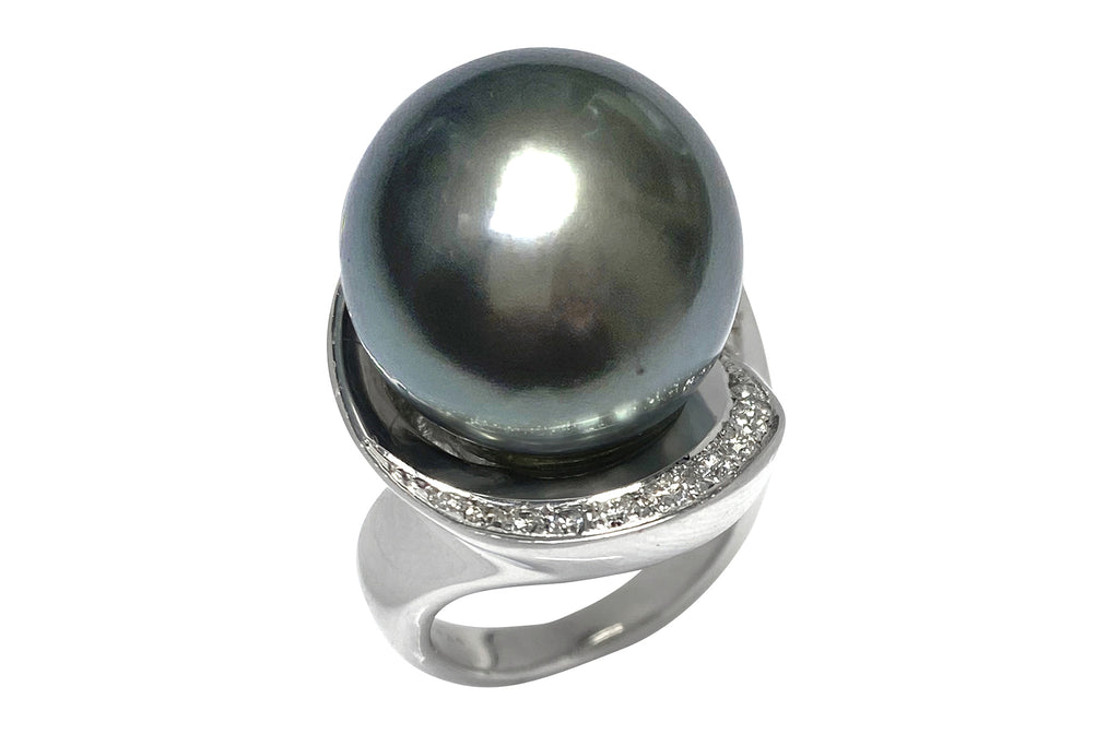 Black Pearl Pt900黒蝶パール（グレー系） ダイヤモンドリング