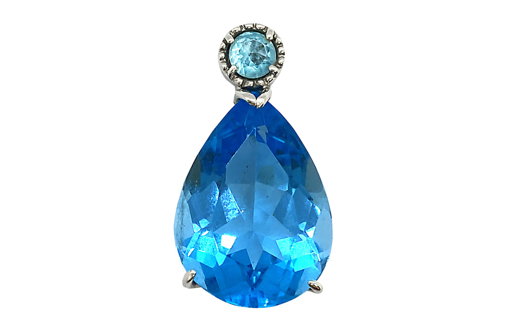 Blue Topaz K18WGブルートパーズペントップ (NO.304791) – JEX宝石ギャラリーオンラインショップ