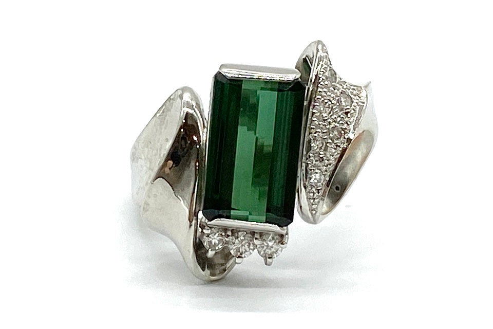 Green Tourmaline Pt900グリーントルマリン ダイヤモンドリング (NO.49243)