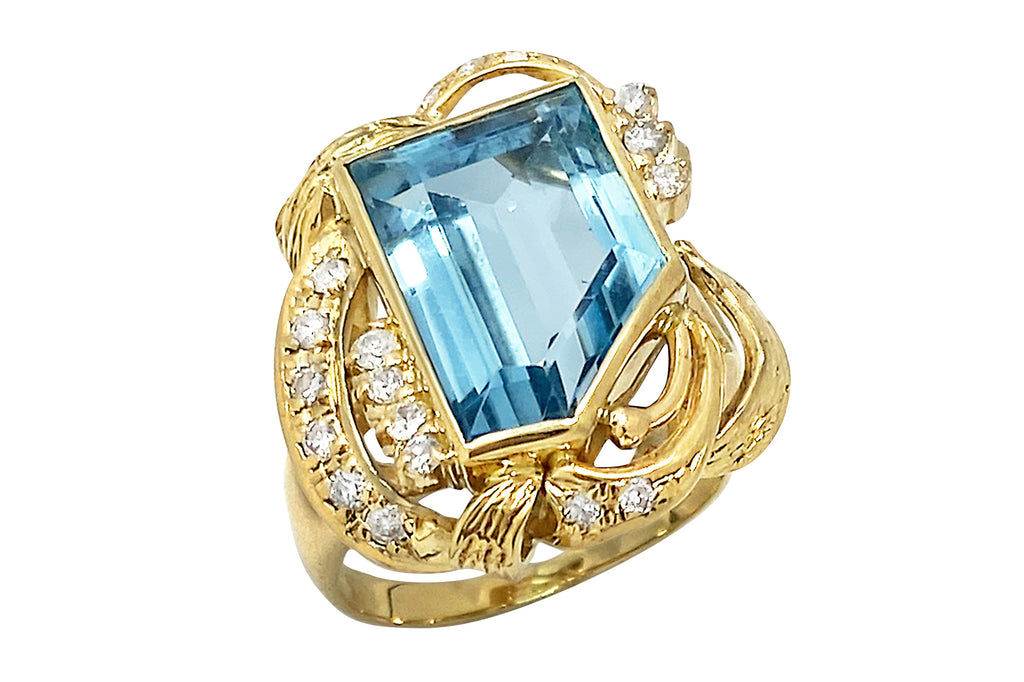 Blue Topaz K18ブルートパーズ ダイヤモンドリング (NO.48663)