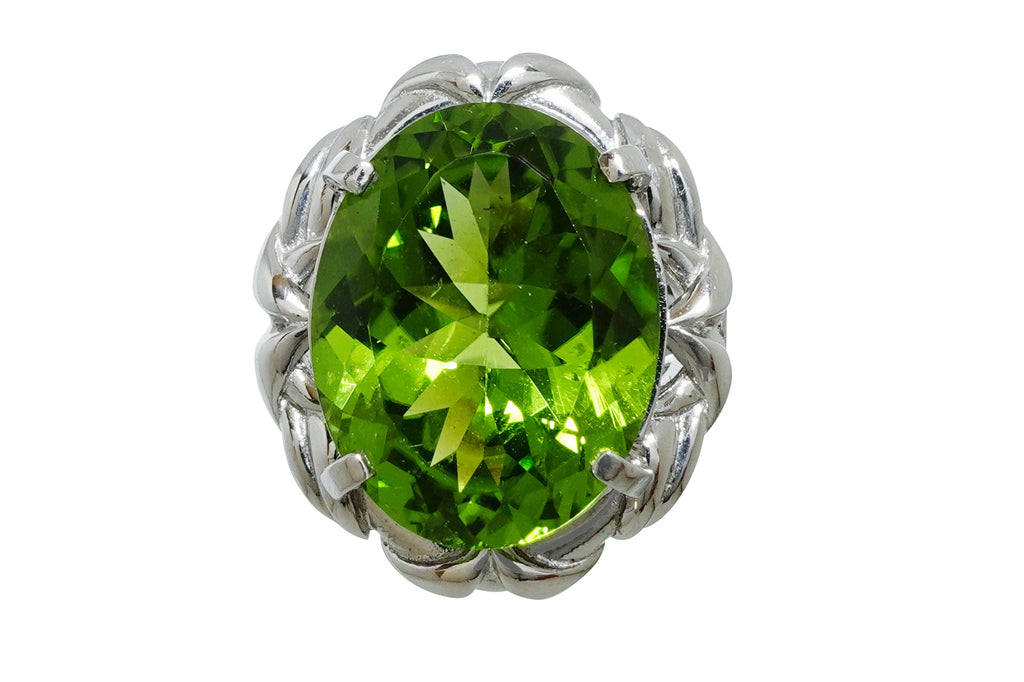Peridot Pt900ペリドットリング (NO.49129)