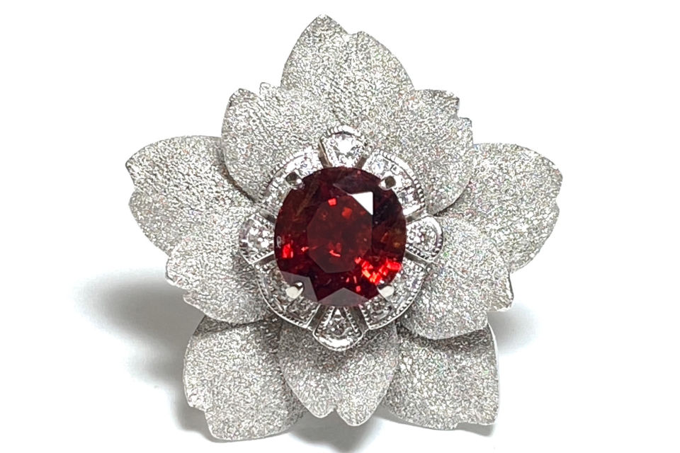Red Spinel K18WGレッドスピネル ダイヤモンドリング (NO.49797)