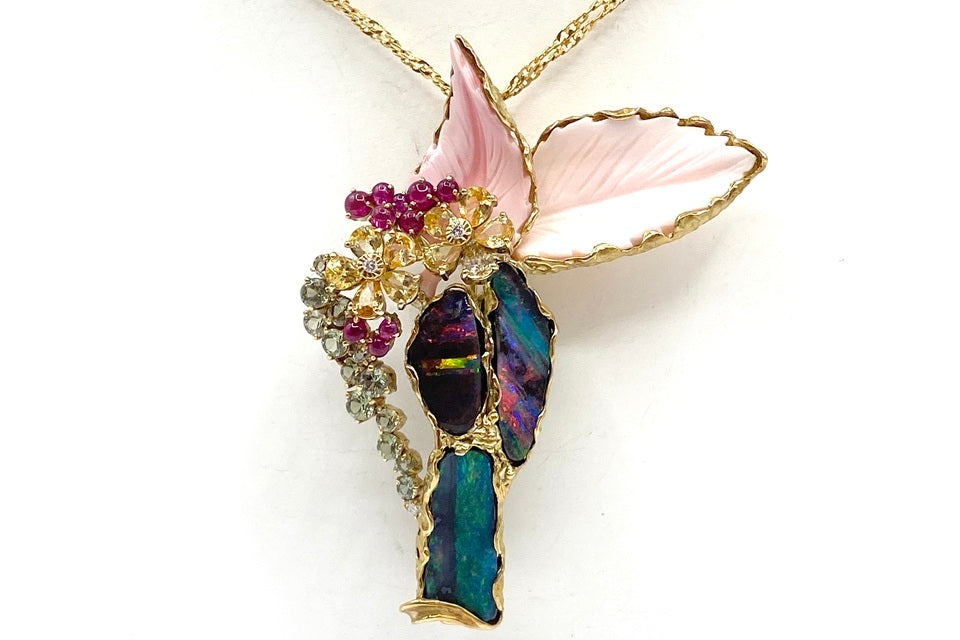 Boulder Opal K18ボルダーオパール ルビー イエローサファイヤ ダイヤモンド　コンクシェルペンダント兼ブローチ (NO.49871)