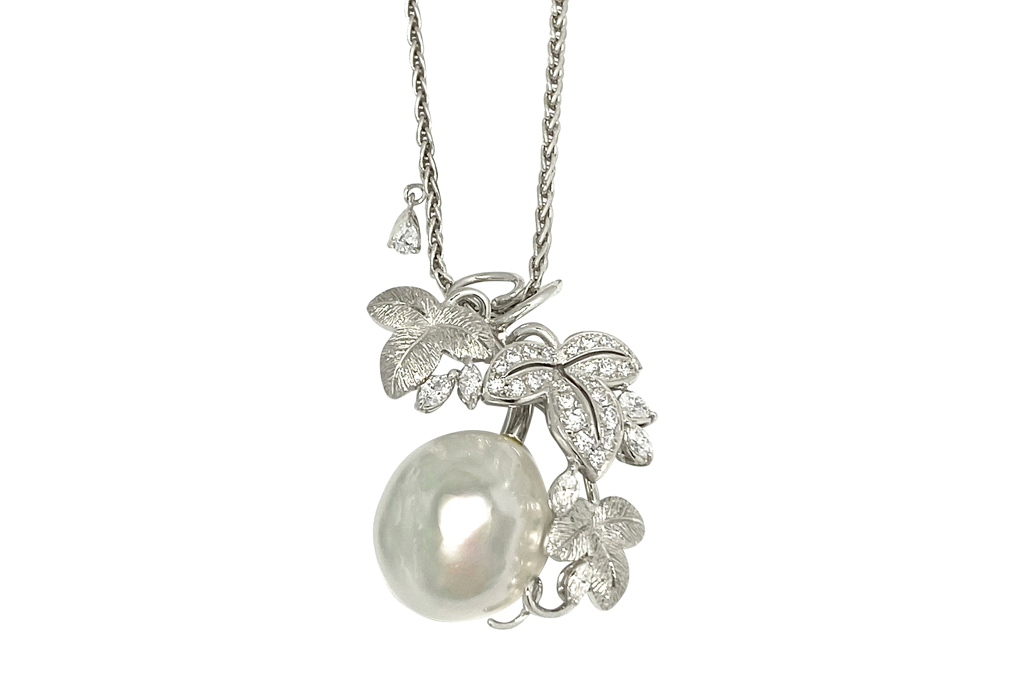 MIKIMOTO【ミキモト】 K18WG白蝶ケシパール ダイヤペンダント (NO