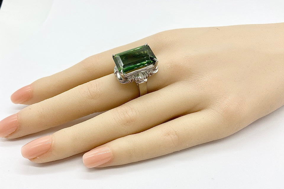 Green Tourmaline Pt900グリーントルマリン ダイヤモンドリング (NO.49242)