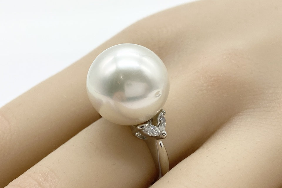 South Sea Pearl Pt900白蝶パール ダイヤモンドリング(No.120045 South Sea Pearl Pt900白蝶パール ダイヤモンドリング(No.120045