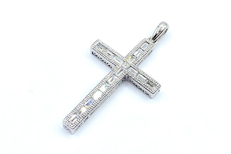 Diamond K18WGダイヤモンドペントップ (NO.127742)