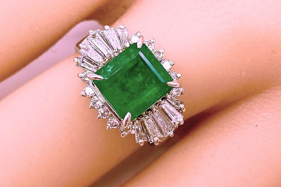 Emerald Pt900エメラルド ダイヤモンドリング (NO.128845) – JEX宝石 Emerald Pt900エメラルド ダイヤモンドリング (NO.128845) – JEX宝石