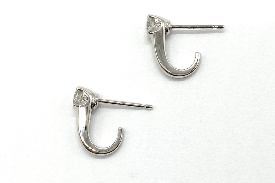 Diamond Pt950/K18WG(針)ダイヤモンドピアス (NO.128858)
