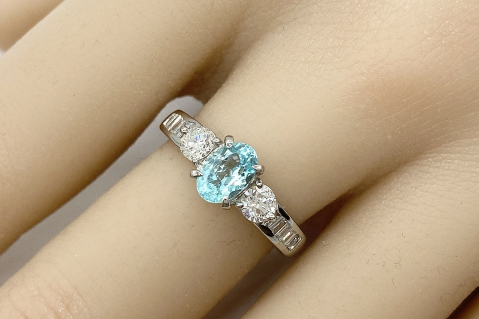 Paraiba Tourmaline Pt900パライバトルマリン ダイヤモンドリング (NO.128872)