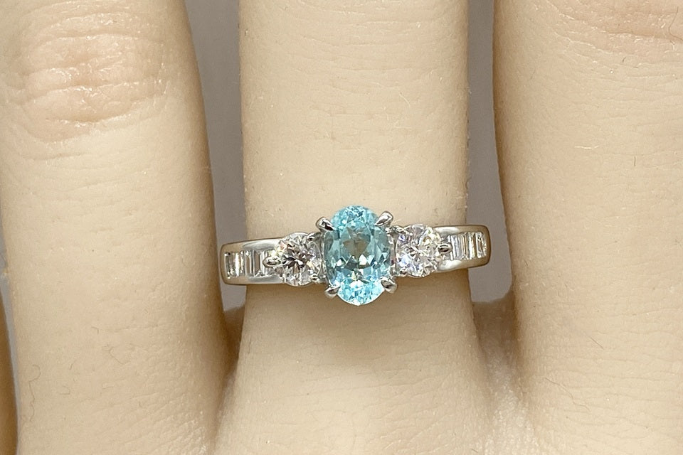 Paraiba Tourmaline Pt900パライバトルマリン ダイヤモンドリング (NO.128872)