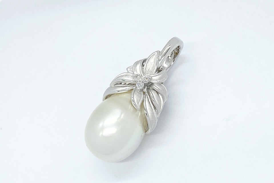 South Sea Pearl Pt900白蝶パール ダイヤモンドペントップ (NO.128952
