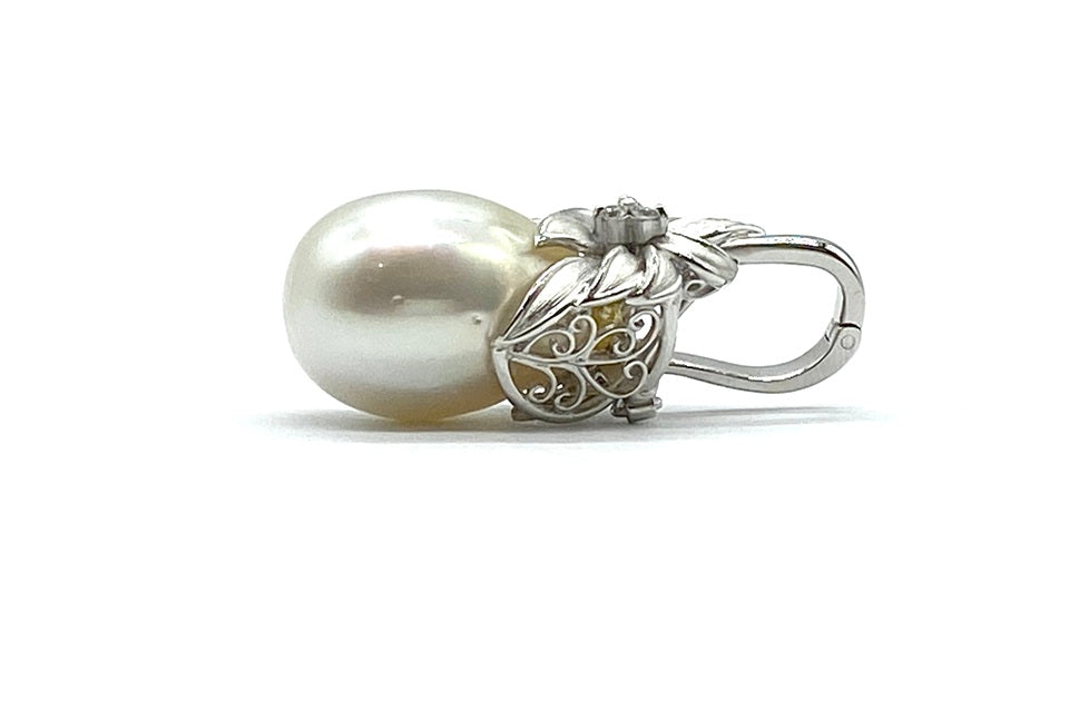 South Sea Pearl Pt900白蝶パール ダイヤモンドペントップ (NO.128952