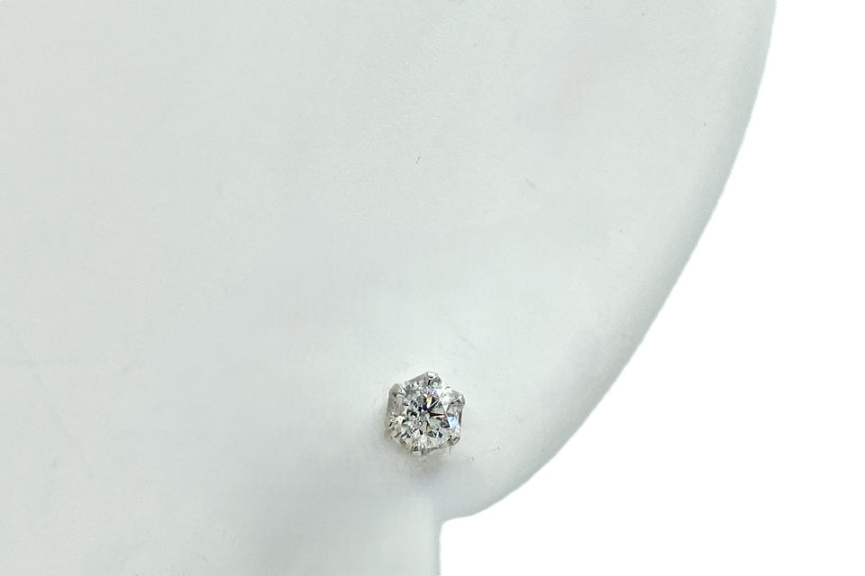 Diamond Pt900ダイヤモンドピアス (NO.128654)