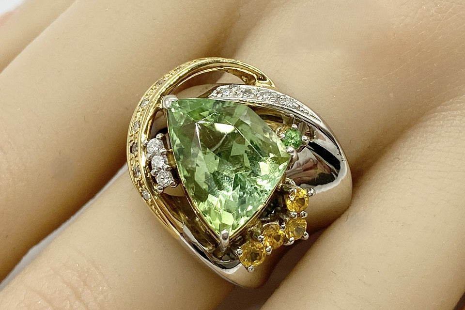 Green Tourmaline K18WG/YGグリーントルマリン イエローサファイヤ グリーンガーネット ダイヤモンドリング (NO.49179)