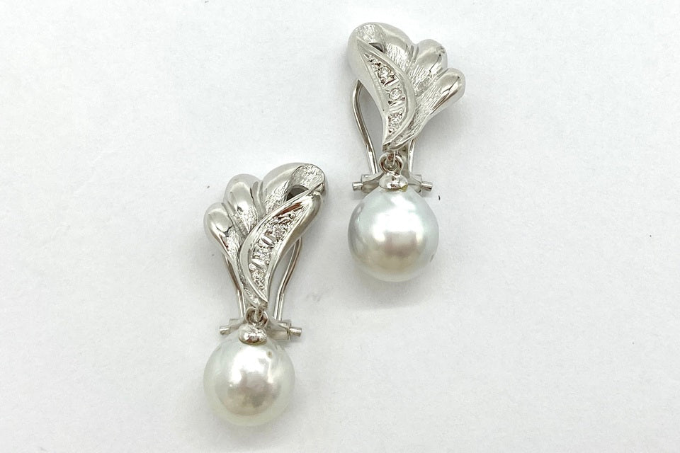 South Sea Pearl K14WG白蝶パール ダイヤモンドイヤリング (NO.128944)