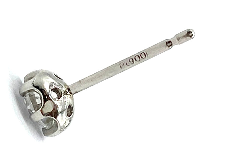 Diamond Pt900ダイヤモンドピアス (NO.128654)