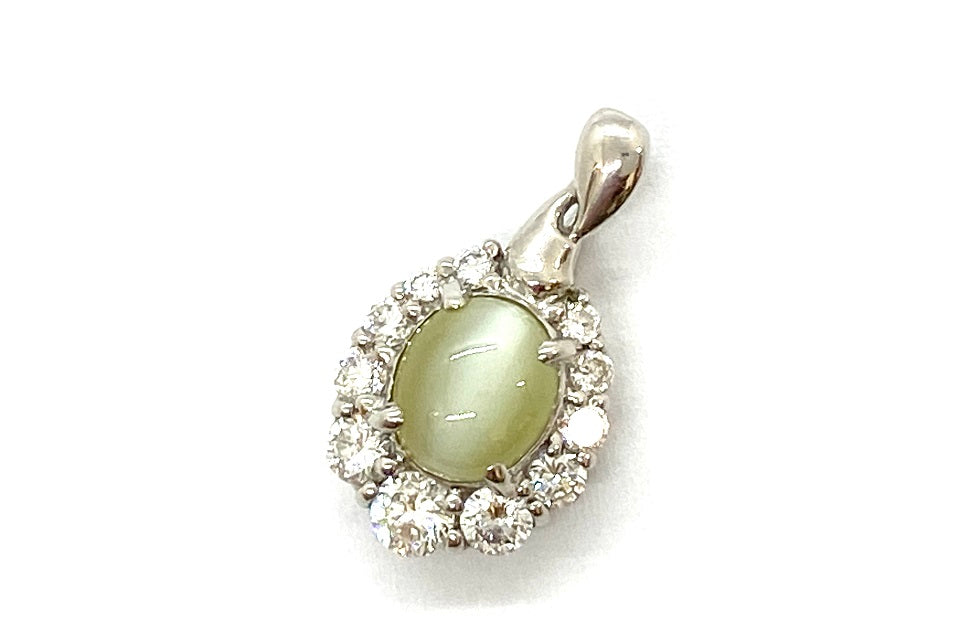 Chrysoberyl Cat’s Eye Pt900/K18WGクリソベリルキャッツアイ ダイヤモンドペントップ (NO.304650)