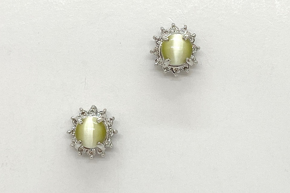 Chrysoberyl Cat's Eye Pt900クリソベリルキャッツアイ ダイヤモンドピアス (NO.304651) –  JEX宝石ギャラリーオンラインショップ