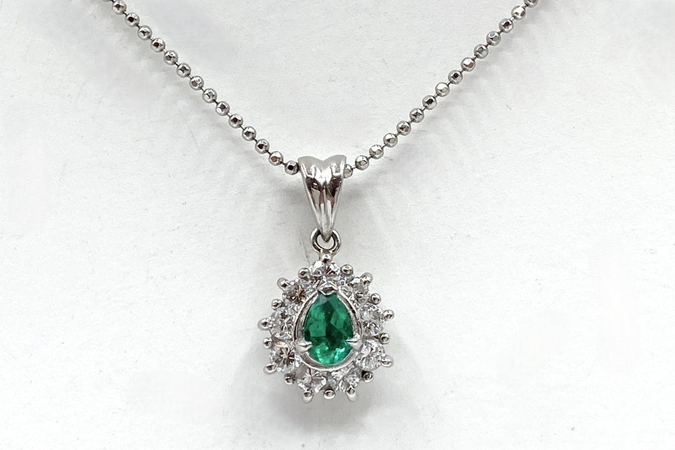Emerald Pt900/850（NC)エメラルド ダイヤペンダント (NO.304916)