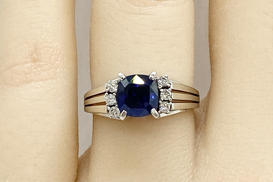 Sapphire Pt900サファイヤ ダイヤモンドリング (NO.305456)