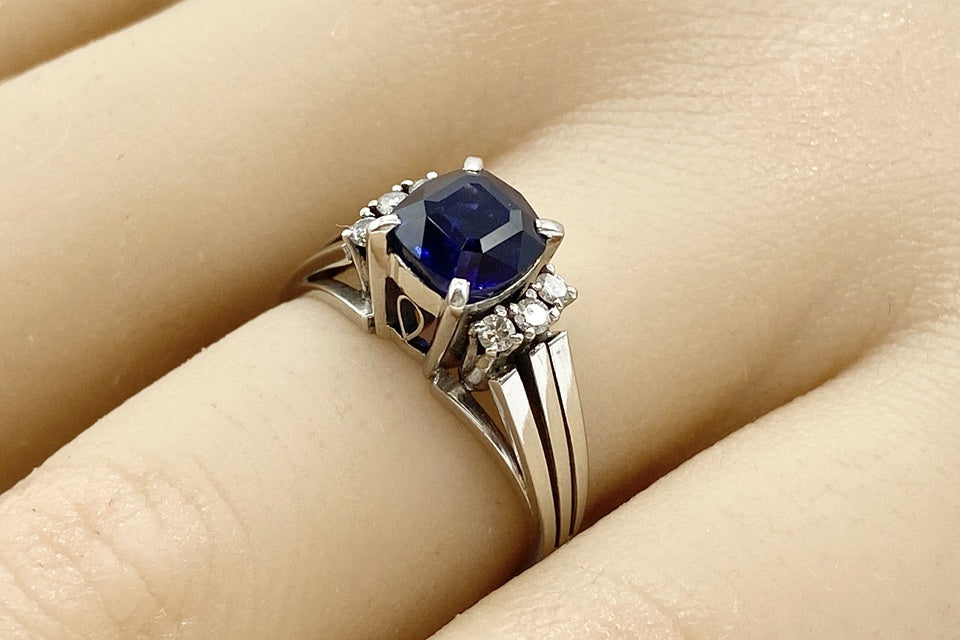 Sapphire Pt900サファイヤ ダイヤモンドリング (NO.305456)