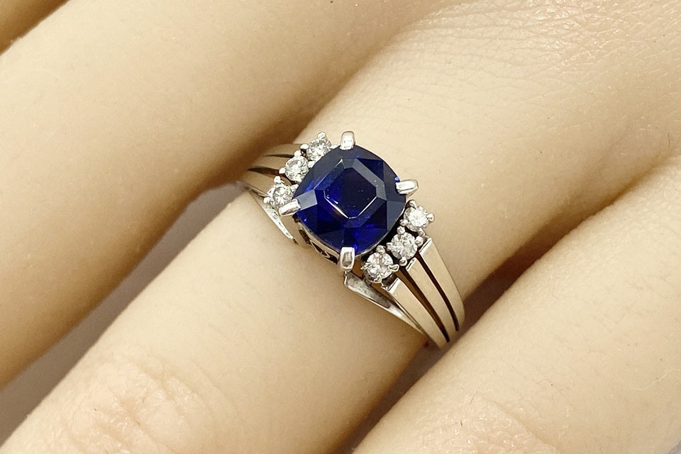 Sapphire Pt900サファイヤ ダイヤモンドリング (NO.305456)