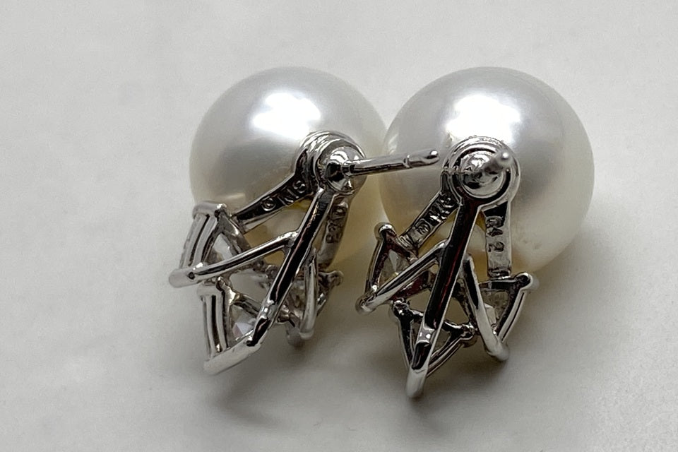 MIKIMOTO【ミキモト】K18WGパール ダイヤモンドピアス (NO.305264