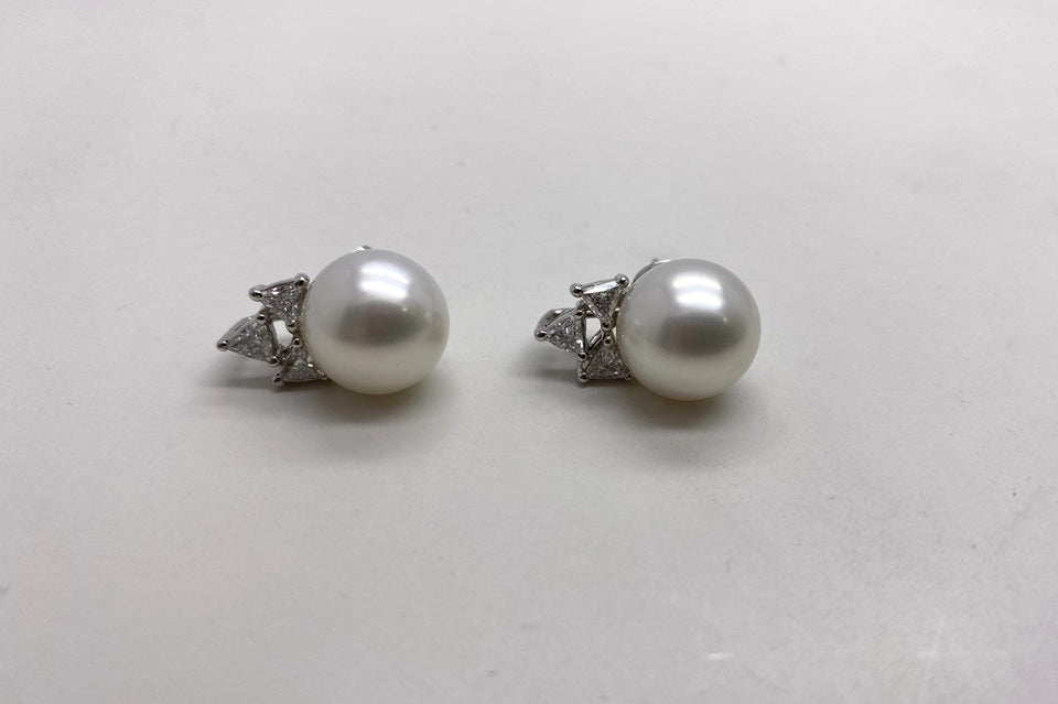 MIKIMOTO【ミキモト】K18WGパール ダイヤモンドピアス (NO.305264
