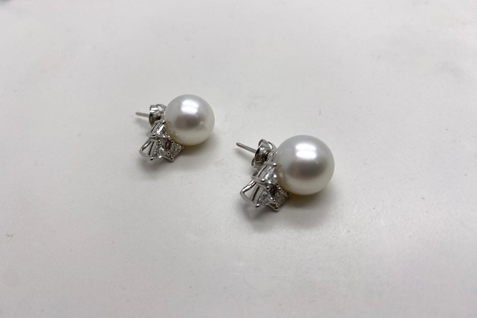 MIKIMOTO【ミキモト】K18WGパール ダイヤモンドピアス (NO.305264