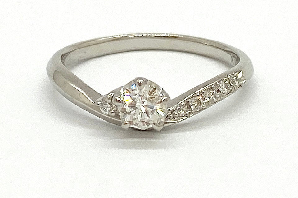 Diamond Pt900ダイヤモンドリング (NO.46046)