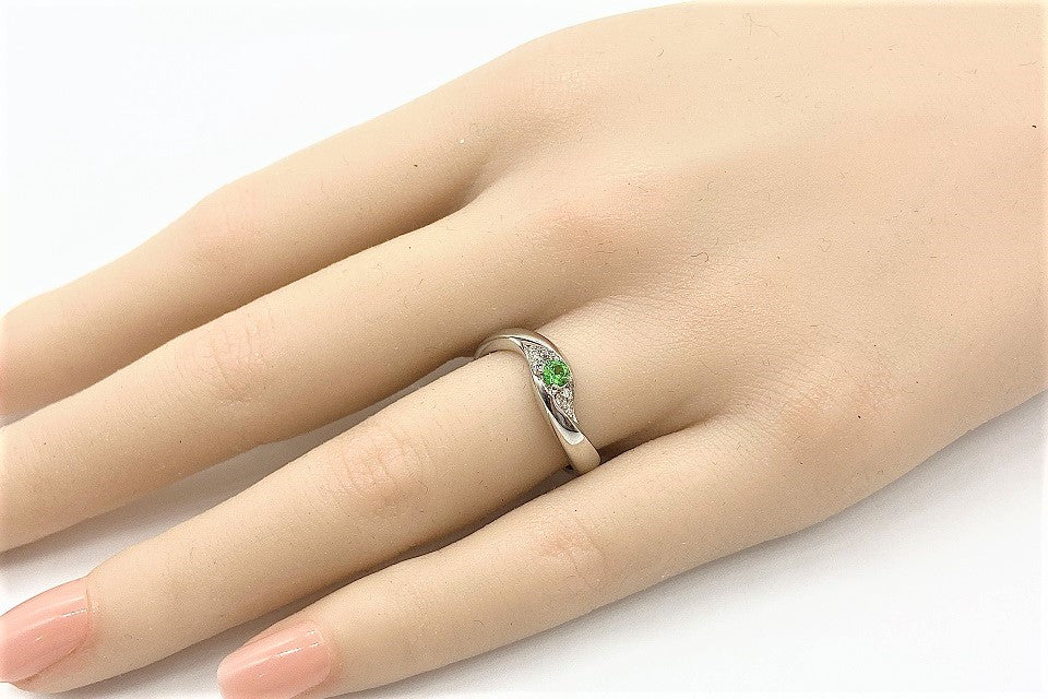 Demantoid Garnet K18WGデマントイド ダイヤモンドリング (NO.48459)