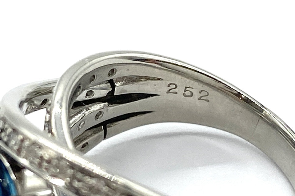 Blue Topaz Pt900ブルートパーズ 処理ブルー/カラーレスダイヤモンドリング (NO.49181)