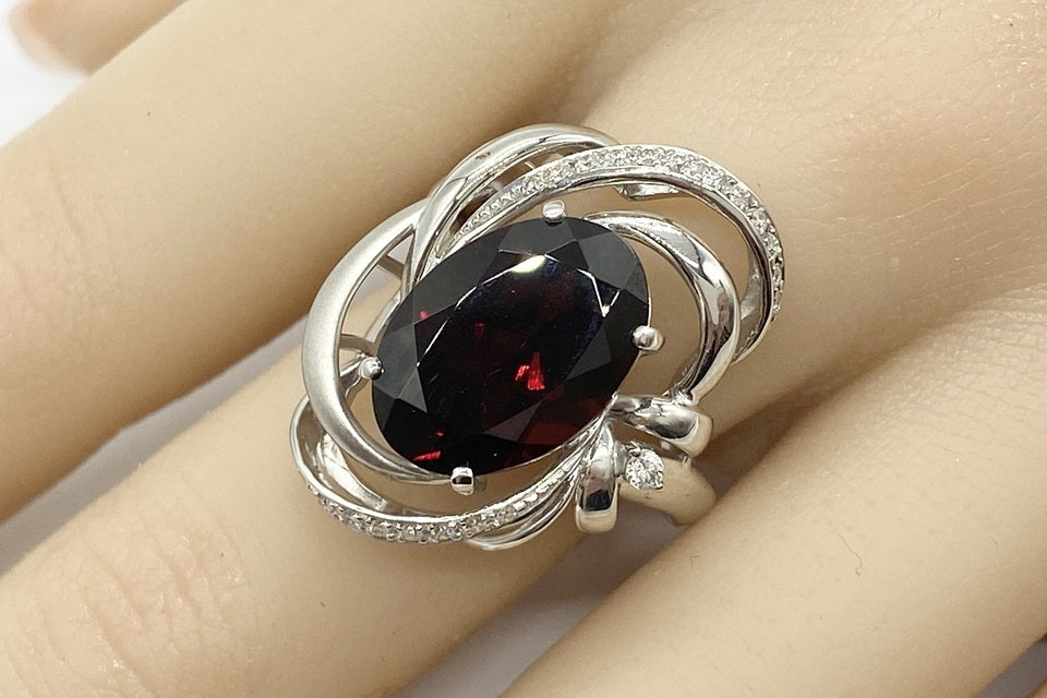 Garnet K18WGガーネット ダイヤモンドリング (NO.49213)