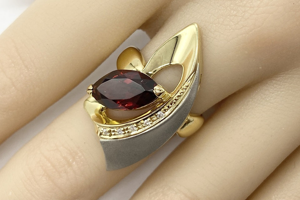 Garnet Pt900/K18ガーネット ダイヤモンドリング (NO.49216)