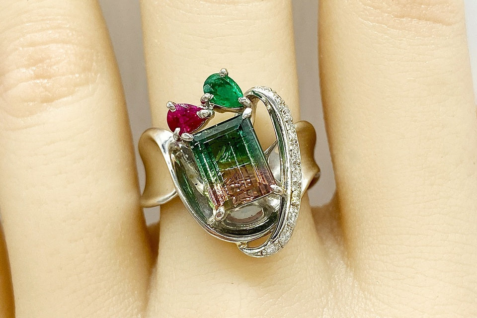 Bicolor Tourmaline Pt900バイカラートルマリン ルビー エメラルド ダイヤモンドリング (NO.49219)