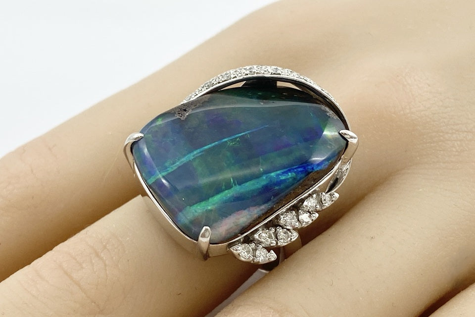 Boulder Opal Pt900ボルダーオパール ダイヤモンドリング (NO.49565)