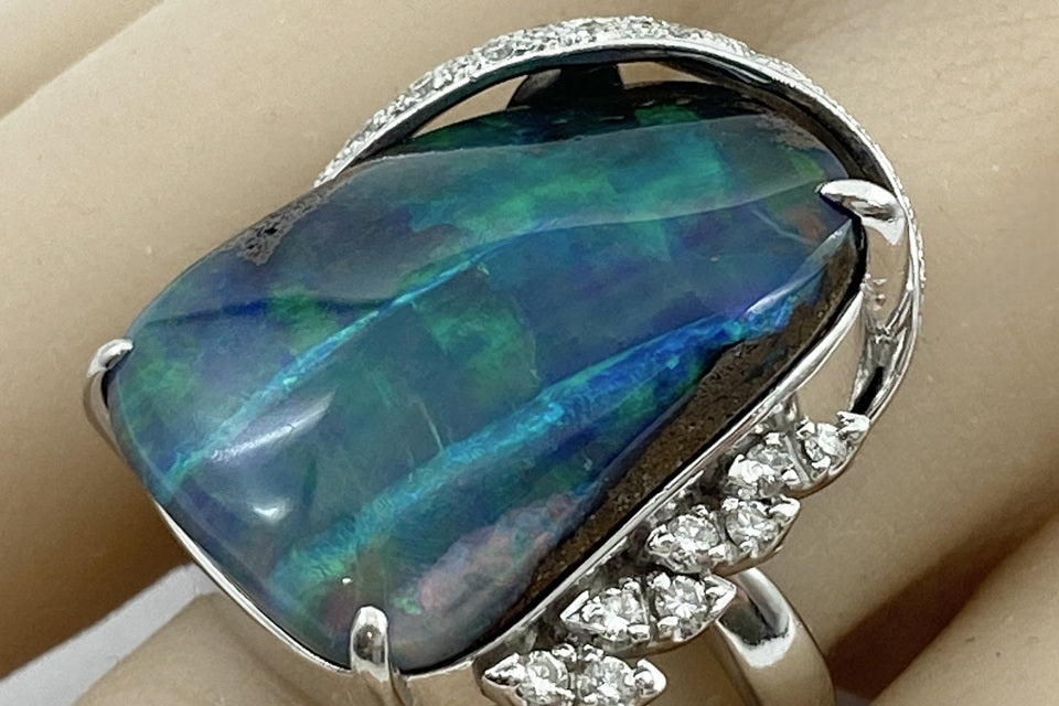 Boulder Opal Pt900ボルダーオパール ダイヤモンドリング (NO.49565)