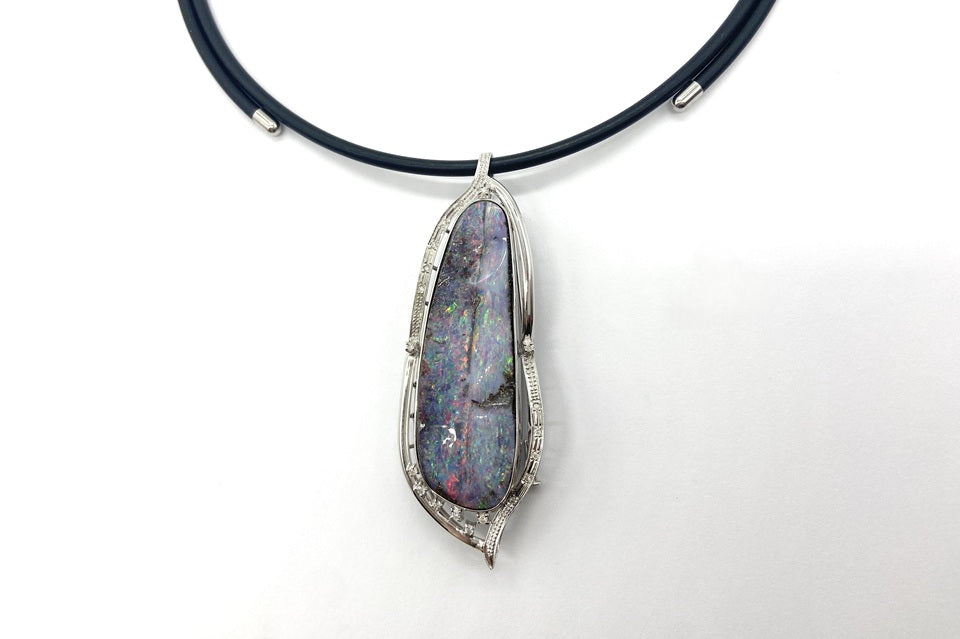 Boulder Opal K18WGボルダーオパール ダイヤモンドペントップ兼ブローチ（ラバーNC付 (NO.49870)