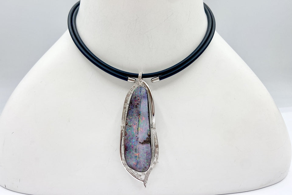 Boulder Opal K18WGボルダーオパール ダイヤモンドペントップ兼ブローチ（ラバーNC付 (NO.49870)