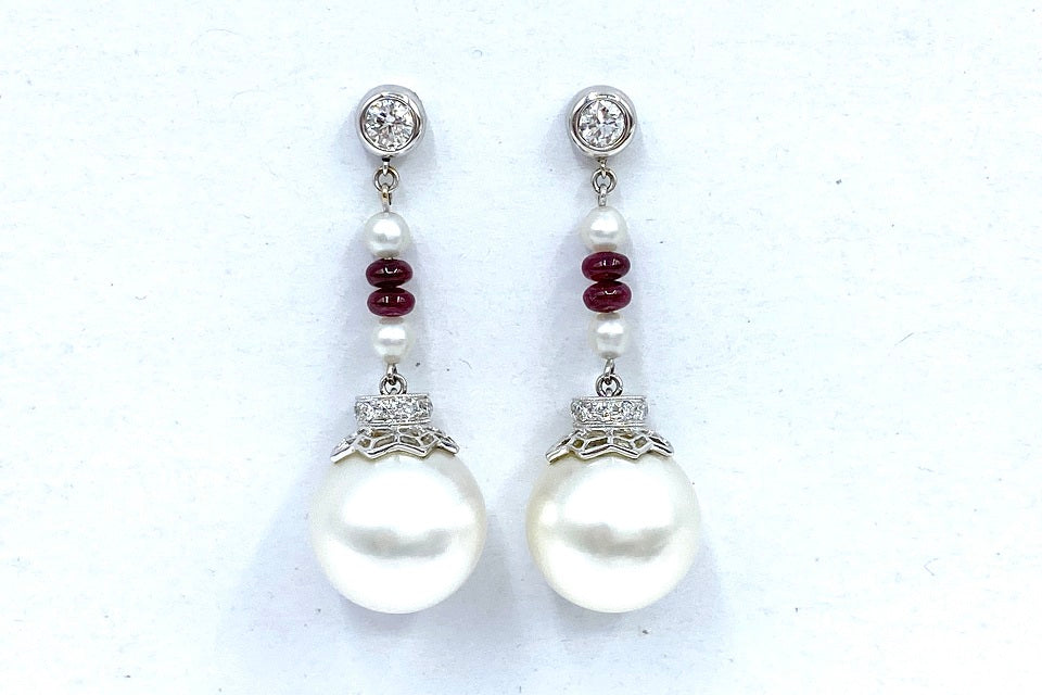 Pearl K18WG/K14WG(珠被せパーツ部分)白蝶パール ルビー ダイヤモンドピアス (NO.127575)