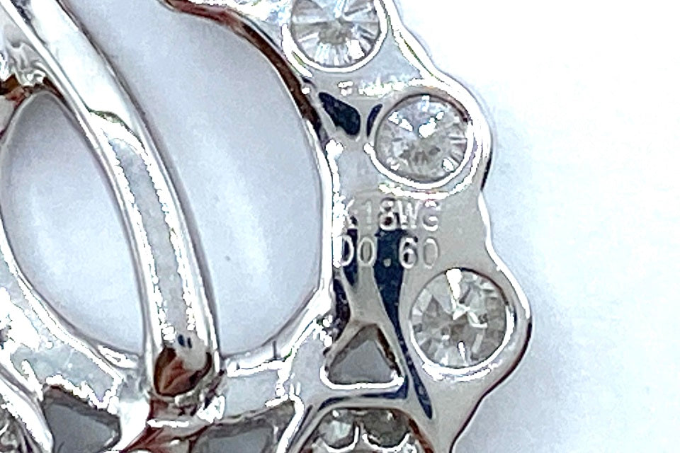 Diamond K18WGダイヤモンドペンダント (NO.61475)